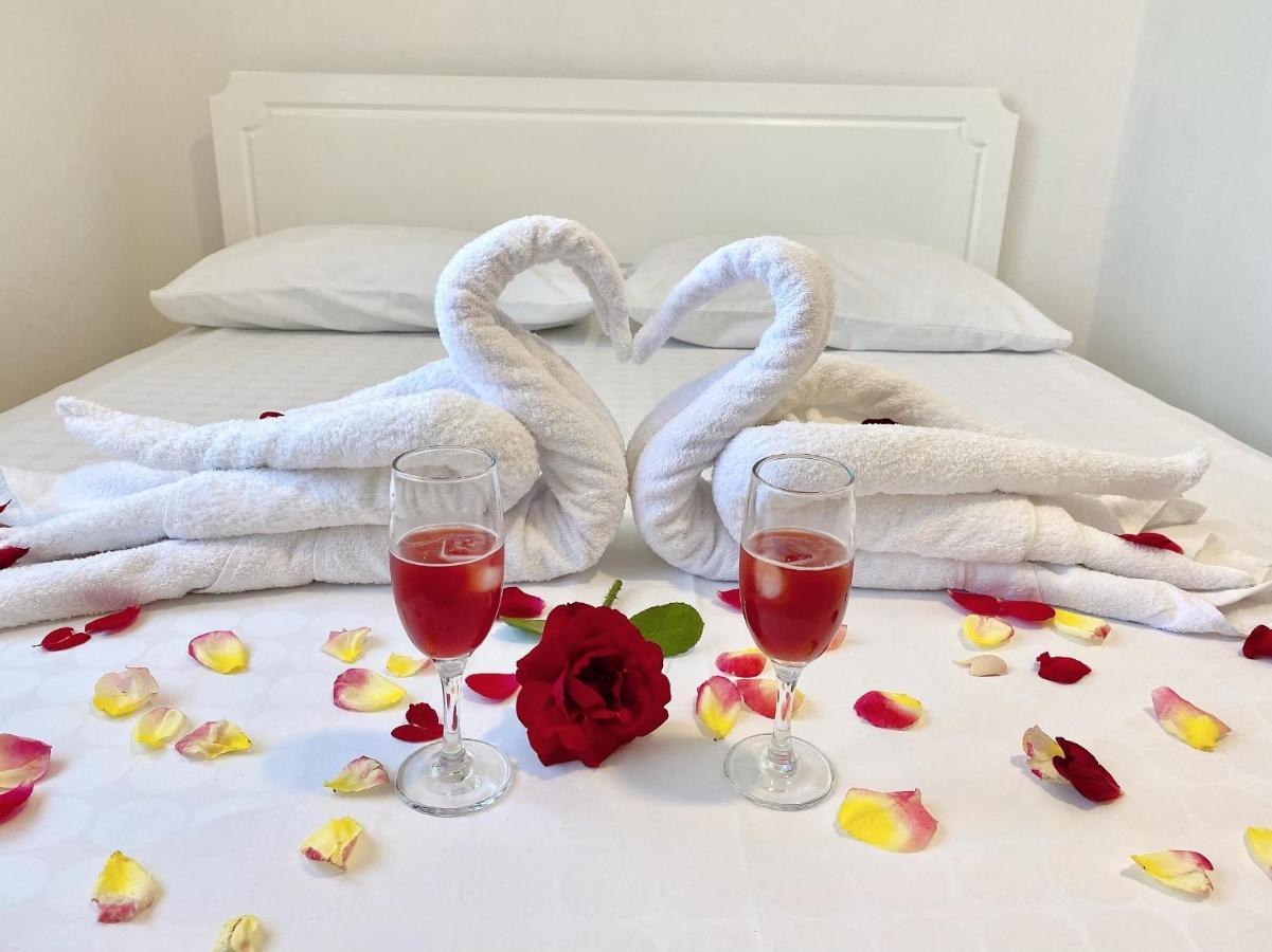 Vila Arlind Hotel Vlorë Esterno foto