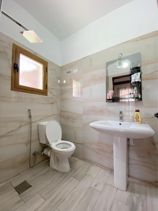 Vila Arlind Hotel Vlorë Esterno foto