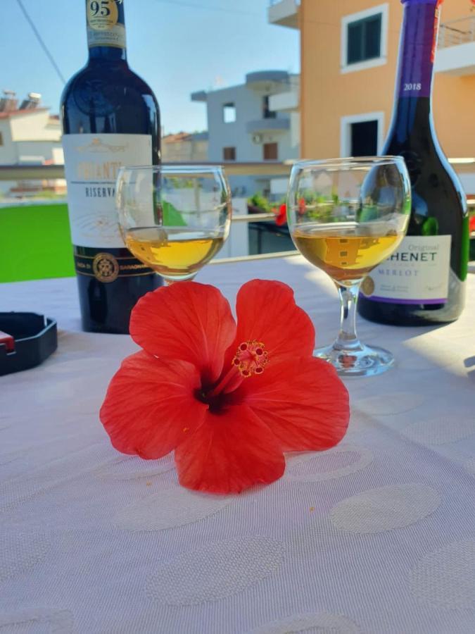 Vila Arlind Hotel Vlorë Esterno foto