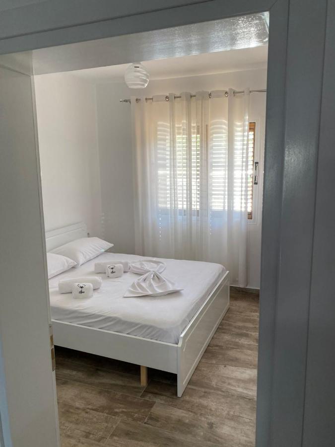 Vila Arlind Hotel Vlorë Esterno foto
